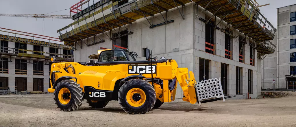 JCB TELEHANDLER 540-170 (17m)